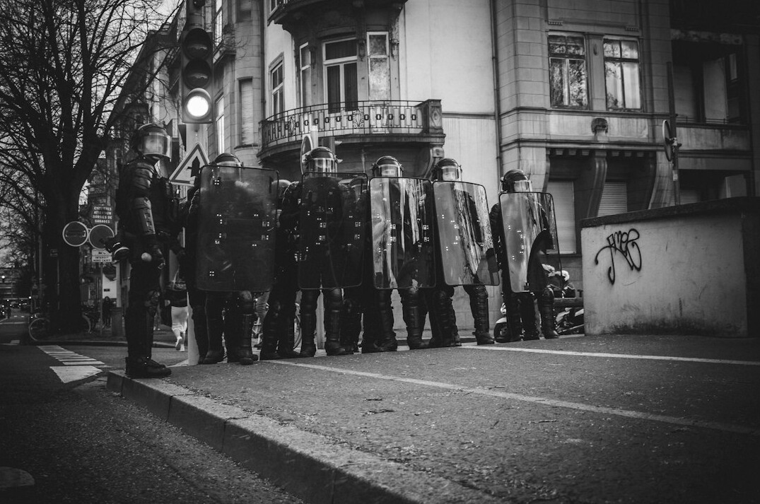 vintage assassination scene